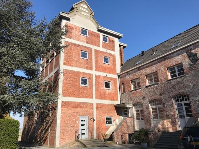 Housing De Brouwerij Bed & Breakfast Westdorpe Екстериор снимка