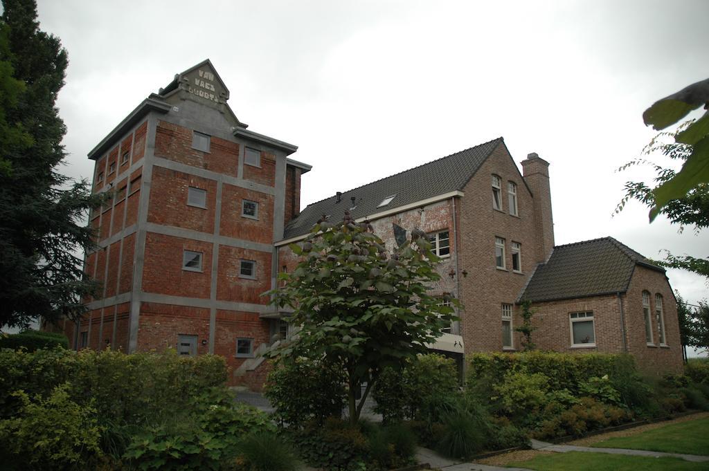 Housing De Brouwerij Bed & Breakfast Westdorpe Екстериор снимка